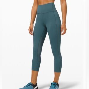 Women’s Lululemon Pace Rival High Rise Crop 22”, Size 6